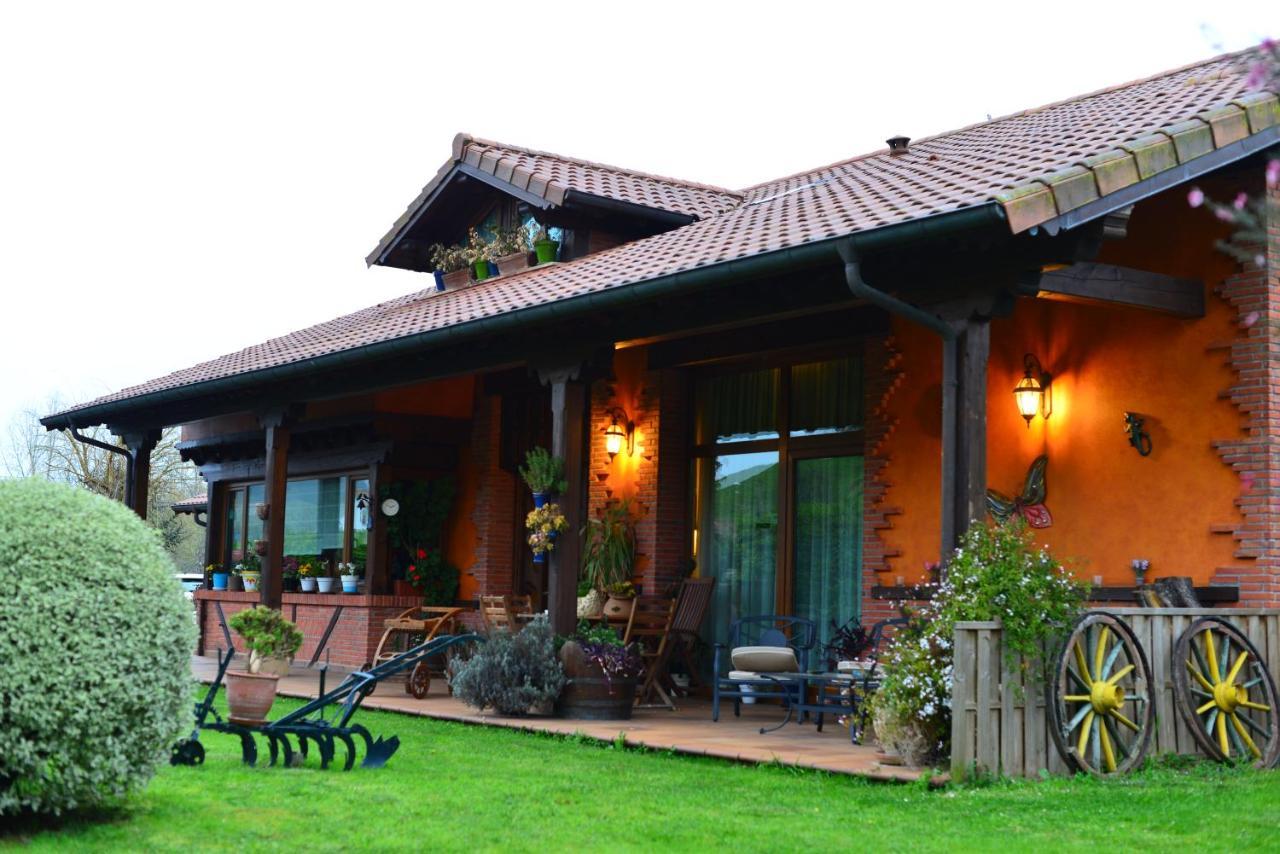 Alojamiento Bernabales Pamanes Exterior photo